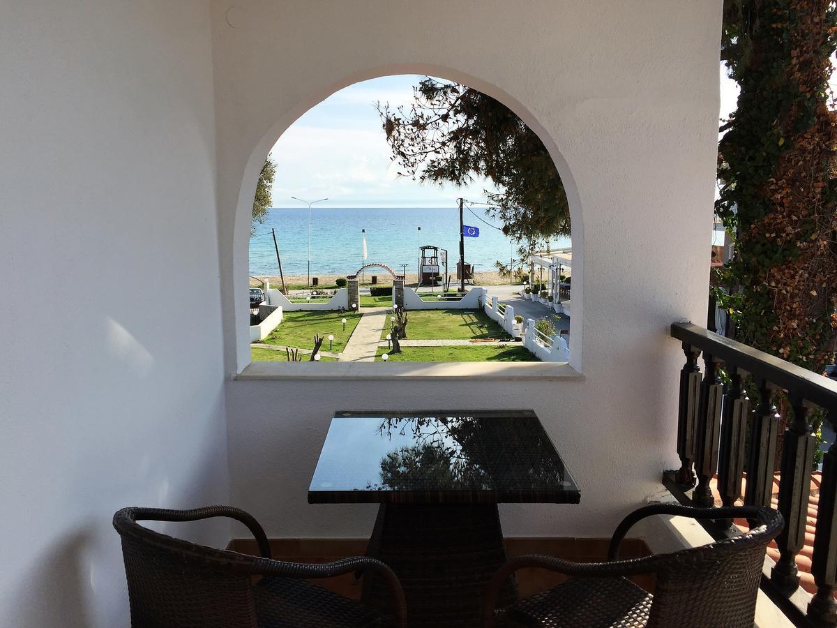 Georgalas Sun Beach Rooms Nea Kallikrateia Exterior photo