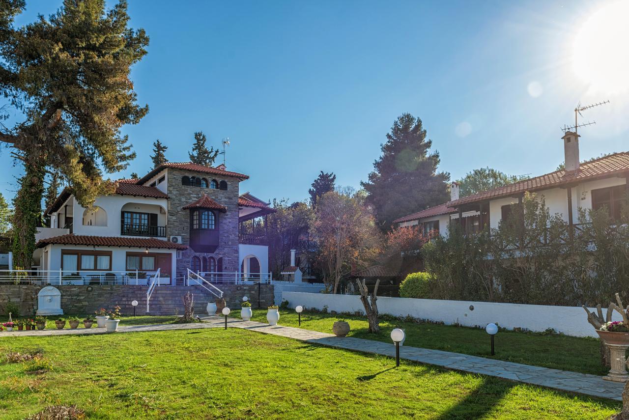 Georgalas Sun Beach Rooms Nea Kallikrateia Exterior photo