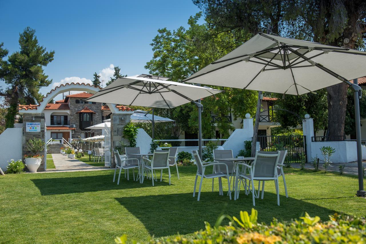 Georgalas Sun Beach Rooms Nea Kallikrateia Exterior photo