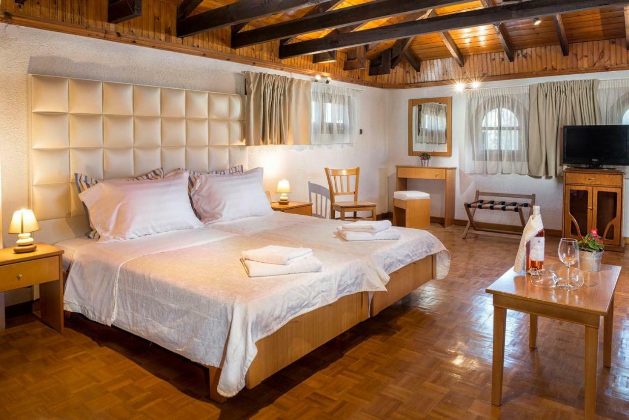 Georgalas Sun Beach Rooms Nea Kallikrateia Exterior photo